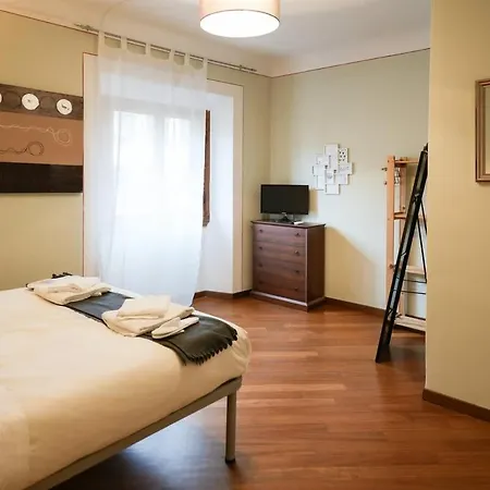 Smn With Private Courtyard Apartment Florenz