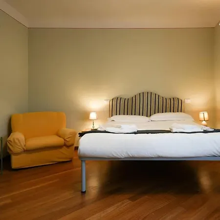 Smn With Private Courtyard Apartment Florenz